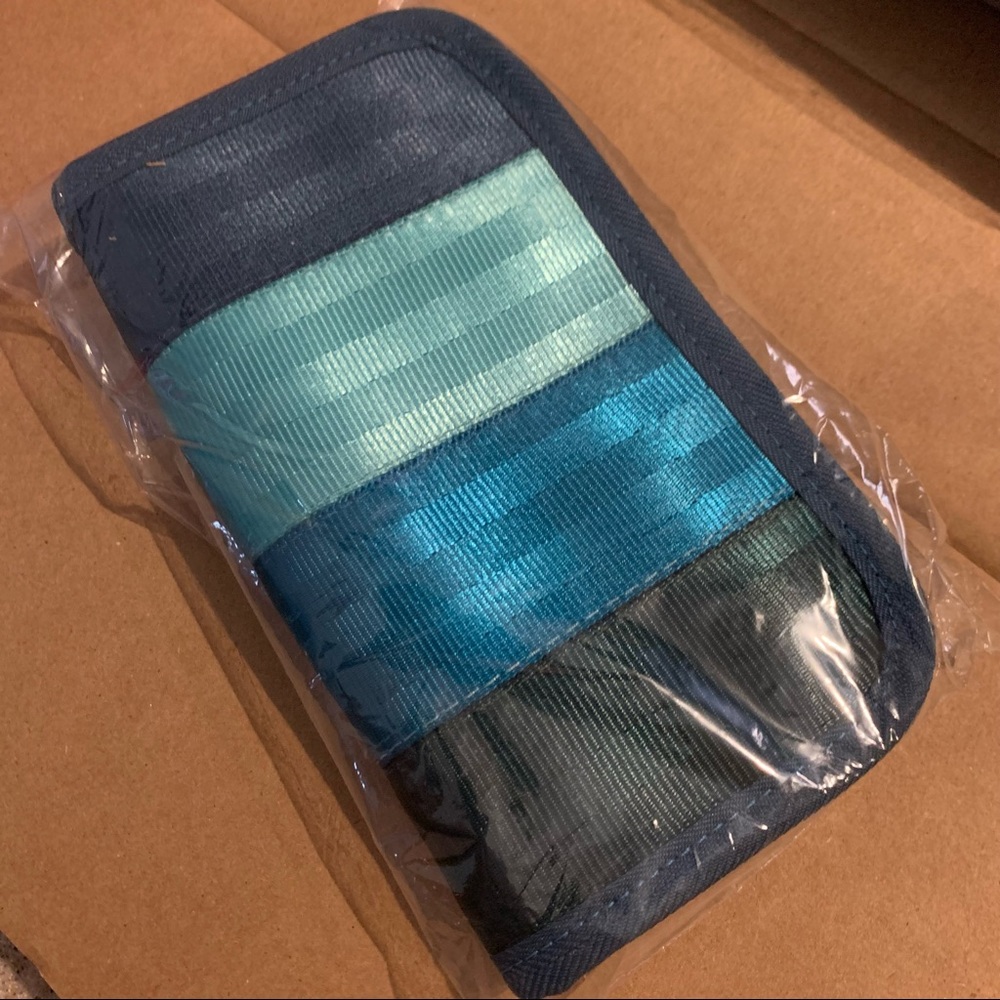 Harvey’s Peacock Legacy Collection bundle - Picture 8 of 8